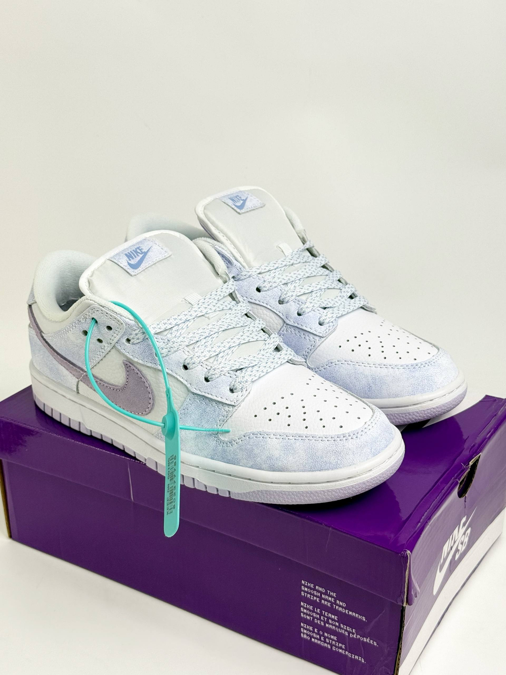 Кроссовки Nike SB Dunk Low #B293 (голуб.)