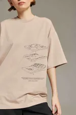 Футболка Called a Garment Diagram Какао