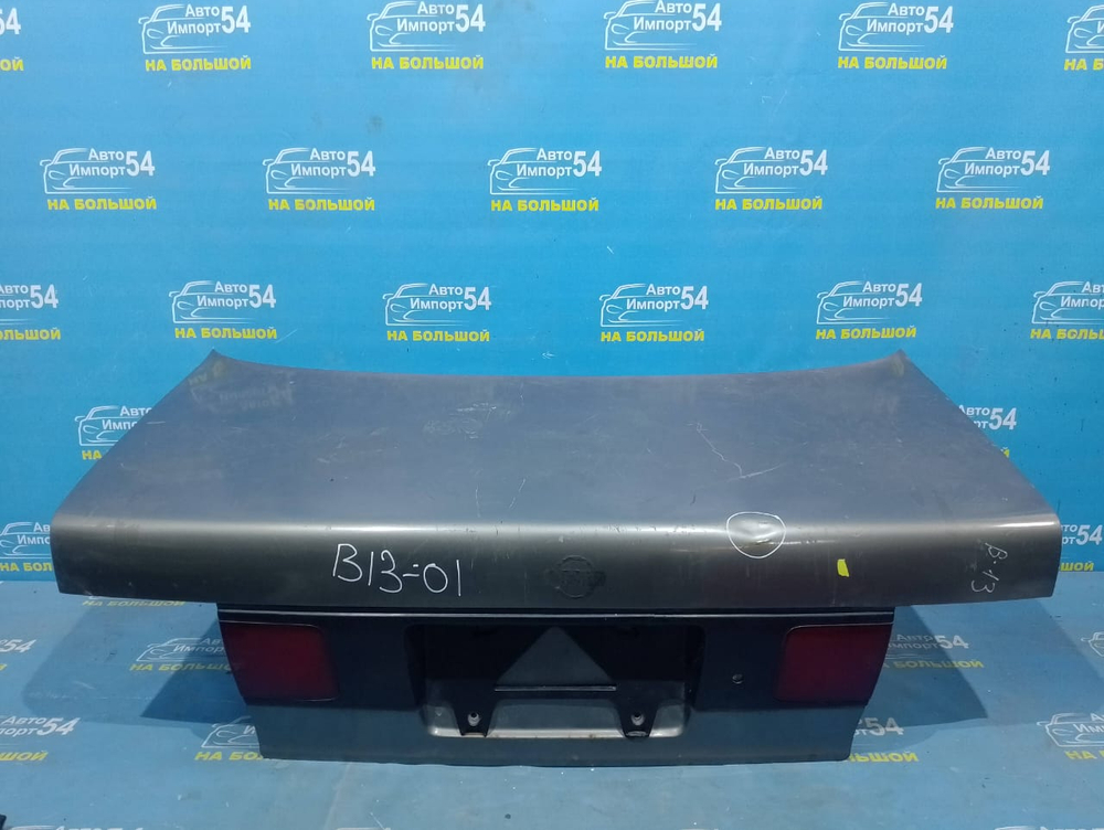 Крышка багажника NISSAN SUNNY 1991