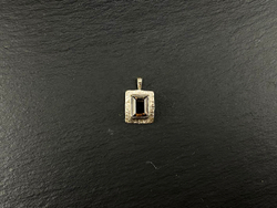 Подвеска прямоугольная с тёмным камнем