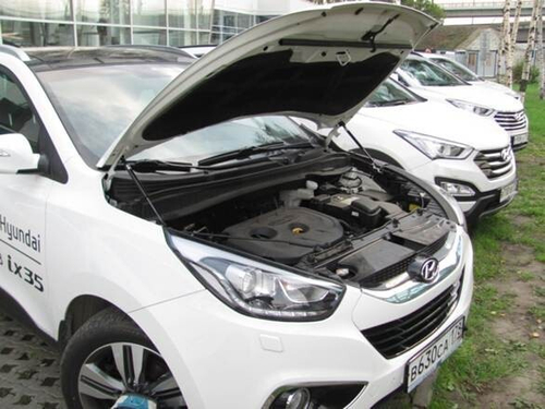 Амортизатор (упор) капота на Hyundai ix 35 UP 2744(с 2010 по 2015 г.в.)Atlant