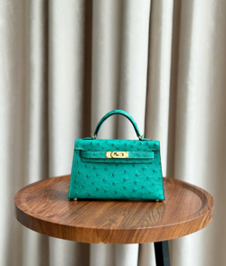 Сумка Hermes из кожи страуса