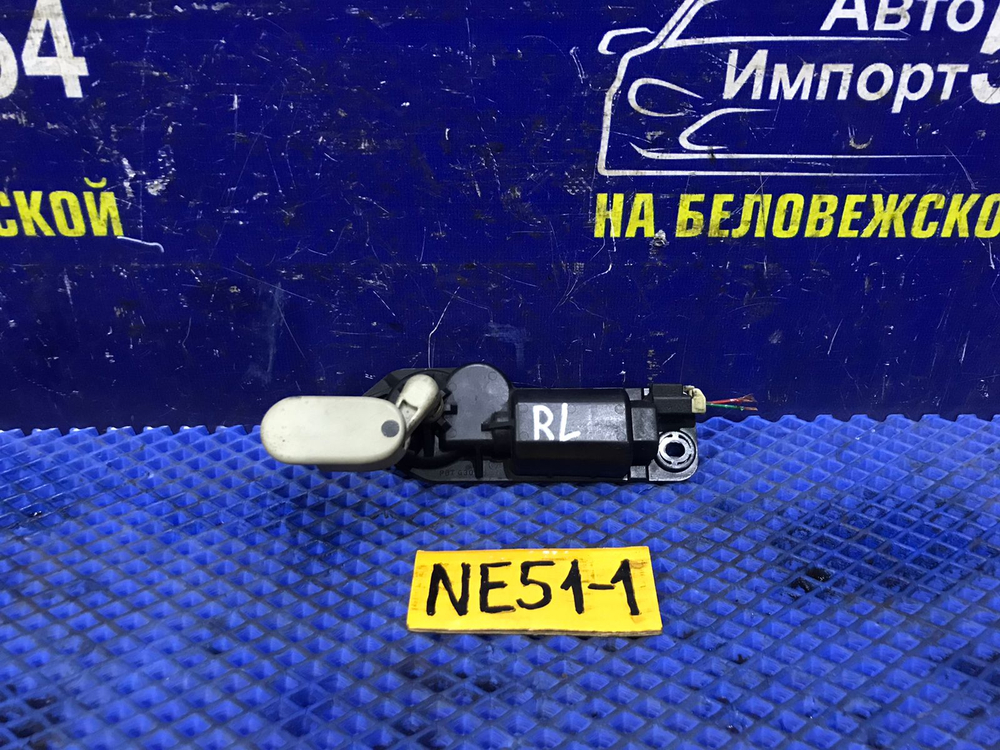 Моторчик стекла багажника NISSAN ELGRAND 2005