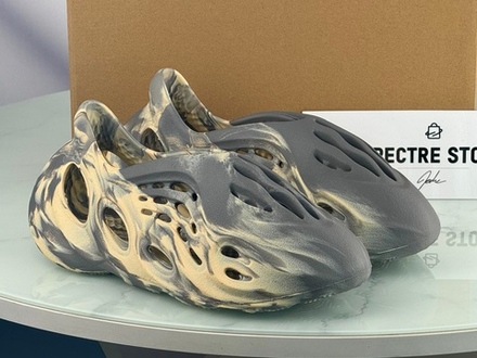 Yeezy Foam Runner MXT Moon Gray (маломерки)