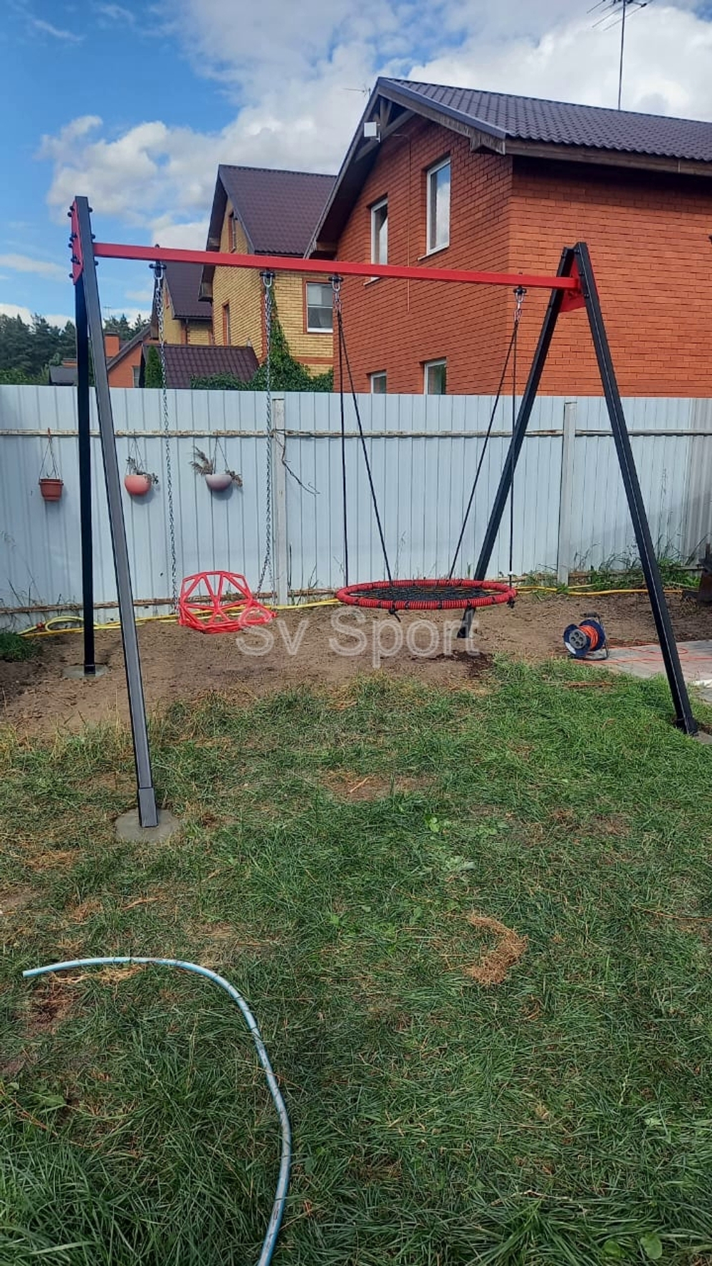 Монтаж уличных качелей Sv Sport