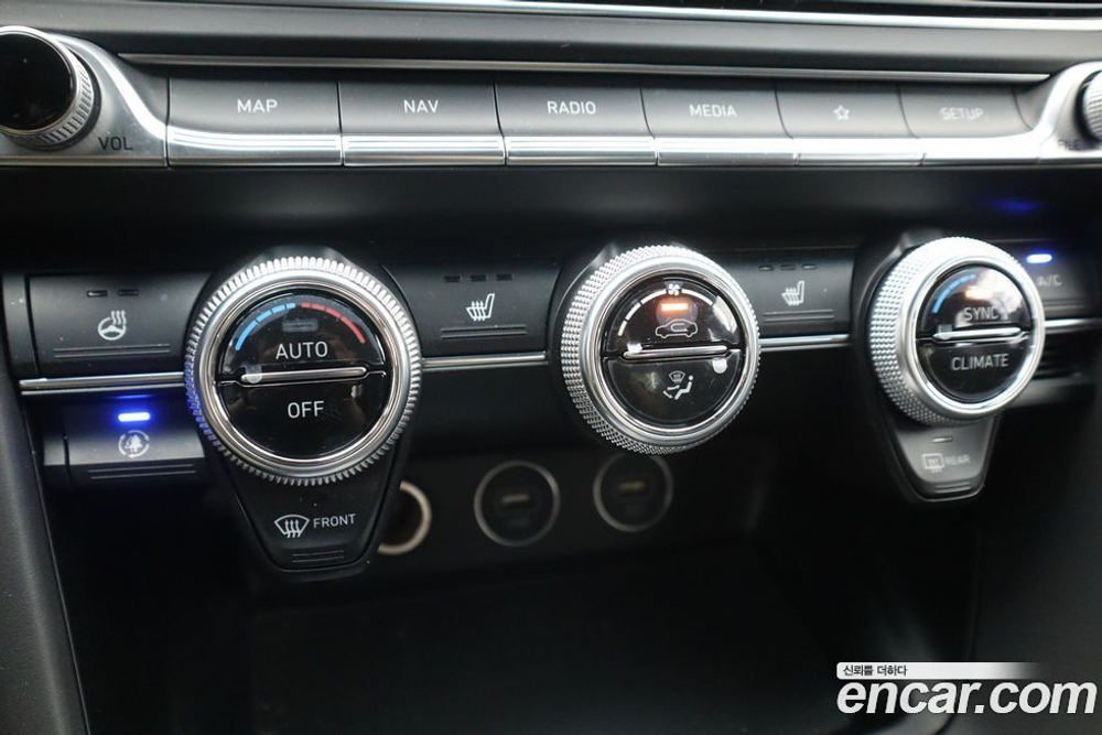 Genesis The New G70 Дизель 2.2 4WD (11.2021)