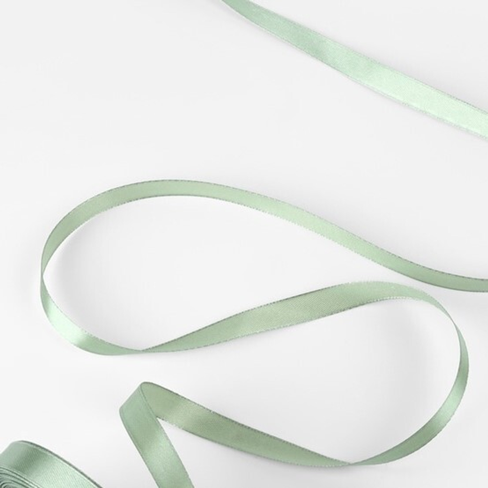 Лента атласная 12 мм нежно-зеленая №65 (22 м)