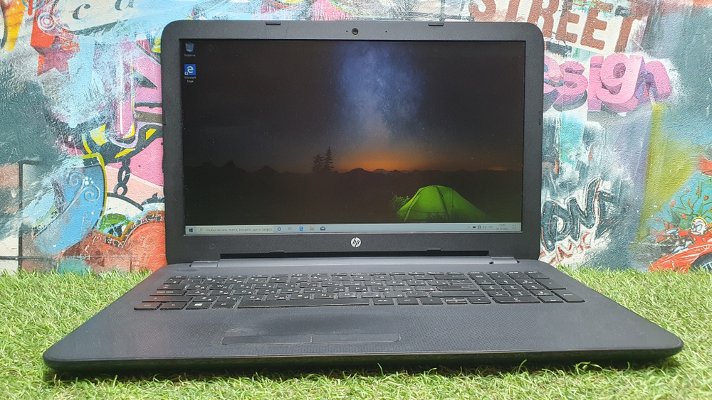 Ноутбук HP AMD E2/4Gb/FHD