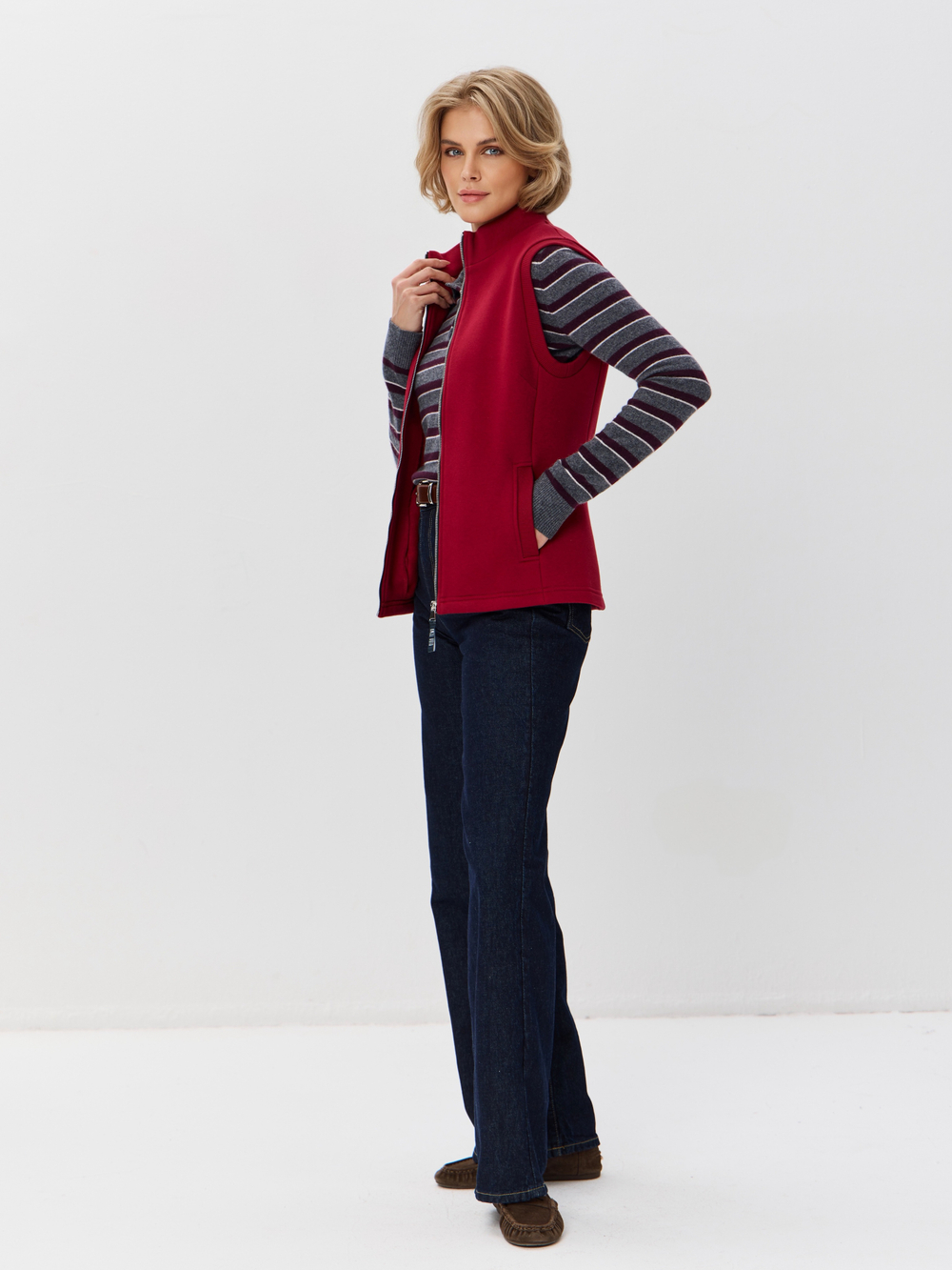 Жилет с начесом на молнии