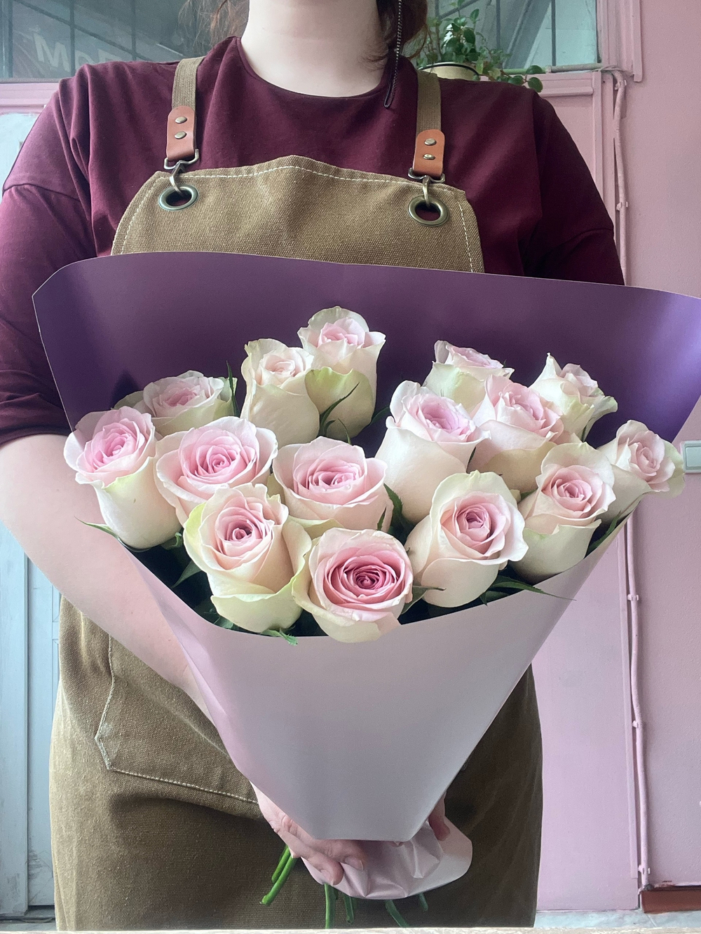 Букет из 15 нежно-розовых роз 50см