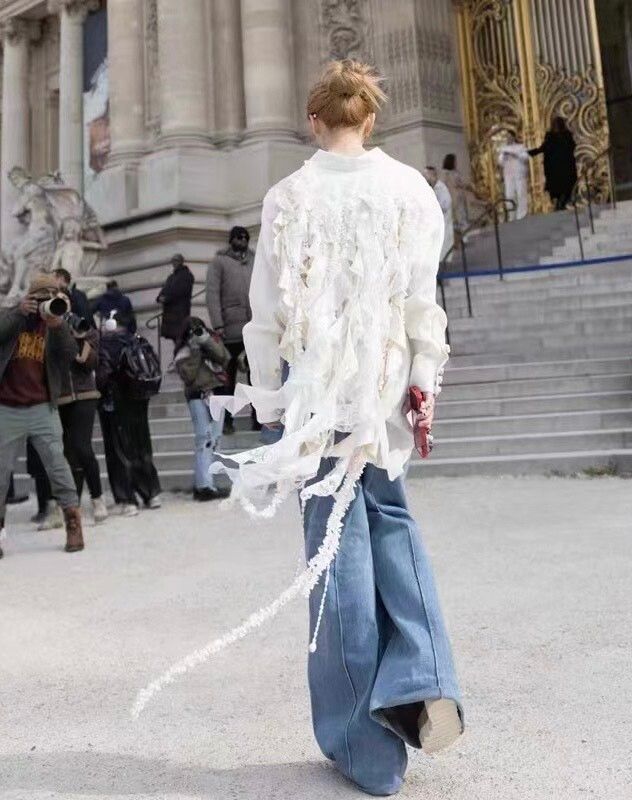 В НАЛИЧИИ Рубашка с лентами из цветов