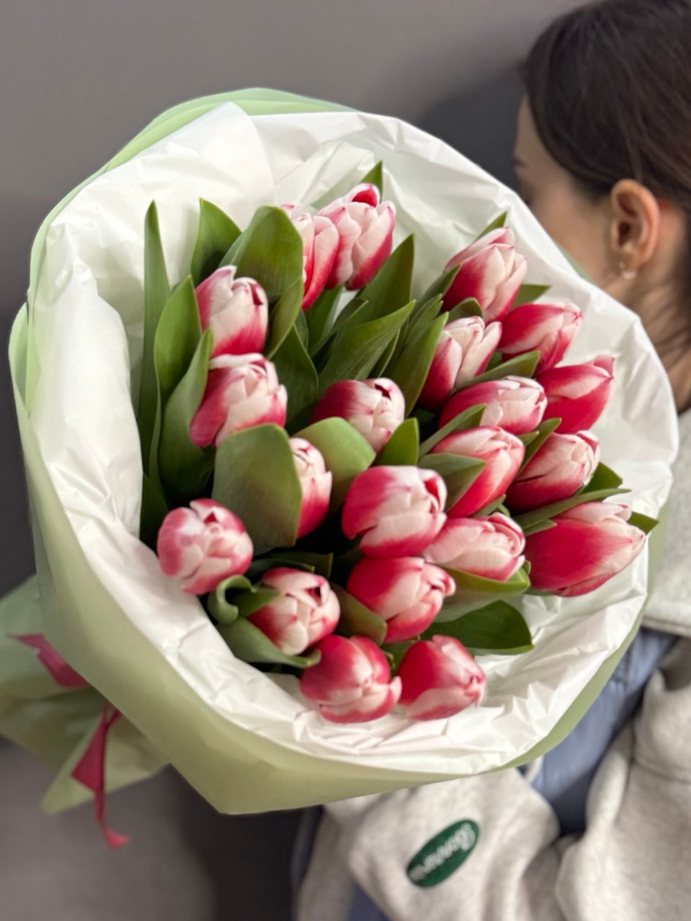 Монобукет с 21 тюльпанами