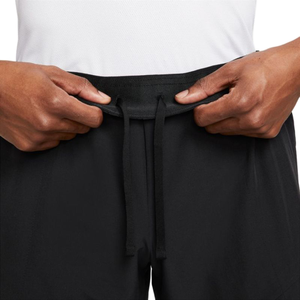 Мужские теннисные шорты Nike Dri-Fit Advantage Short 7in M - black/white