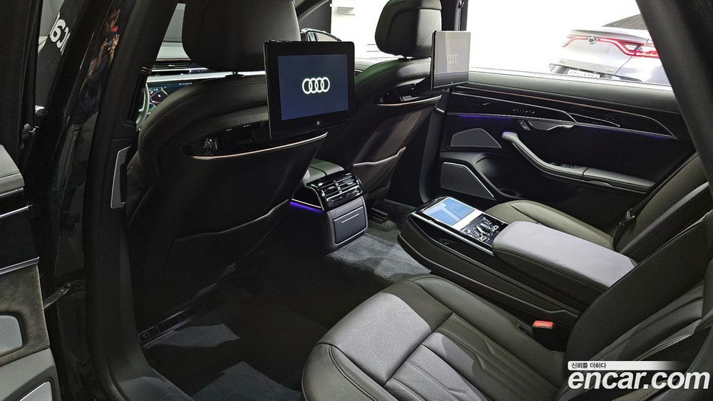 Audi A8 (D5) 55 TFSI Quattro LWB (07.2022)