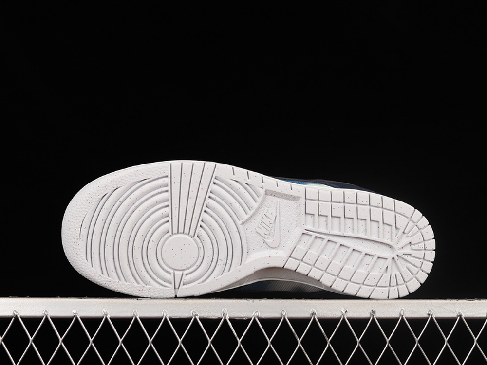 Nike Dunk Low Graffiti Navy