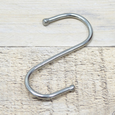 Крючок S-образный металлический