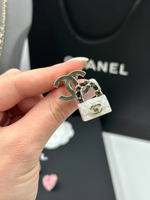 Брошь CHANEL