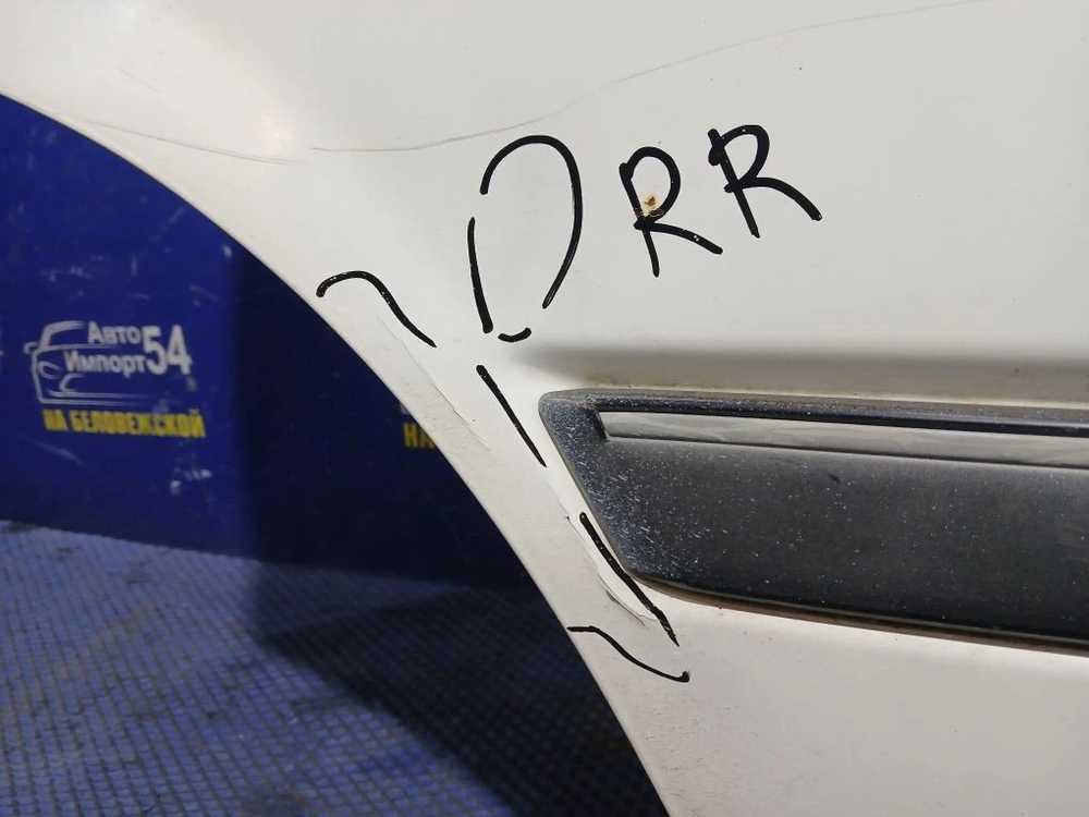 Дверь задняя правая TOYOTA CORONA 1990