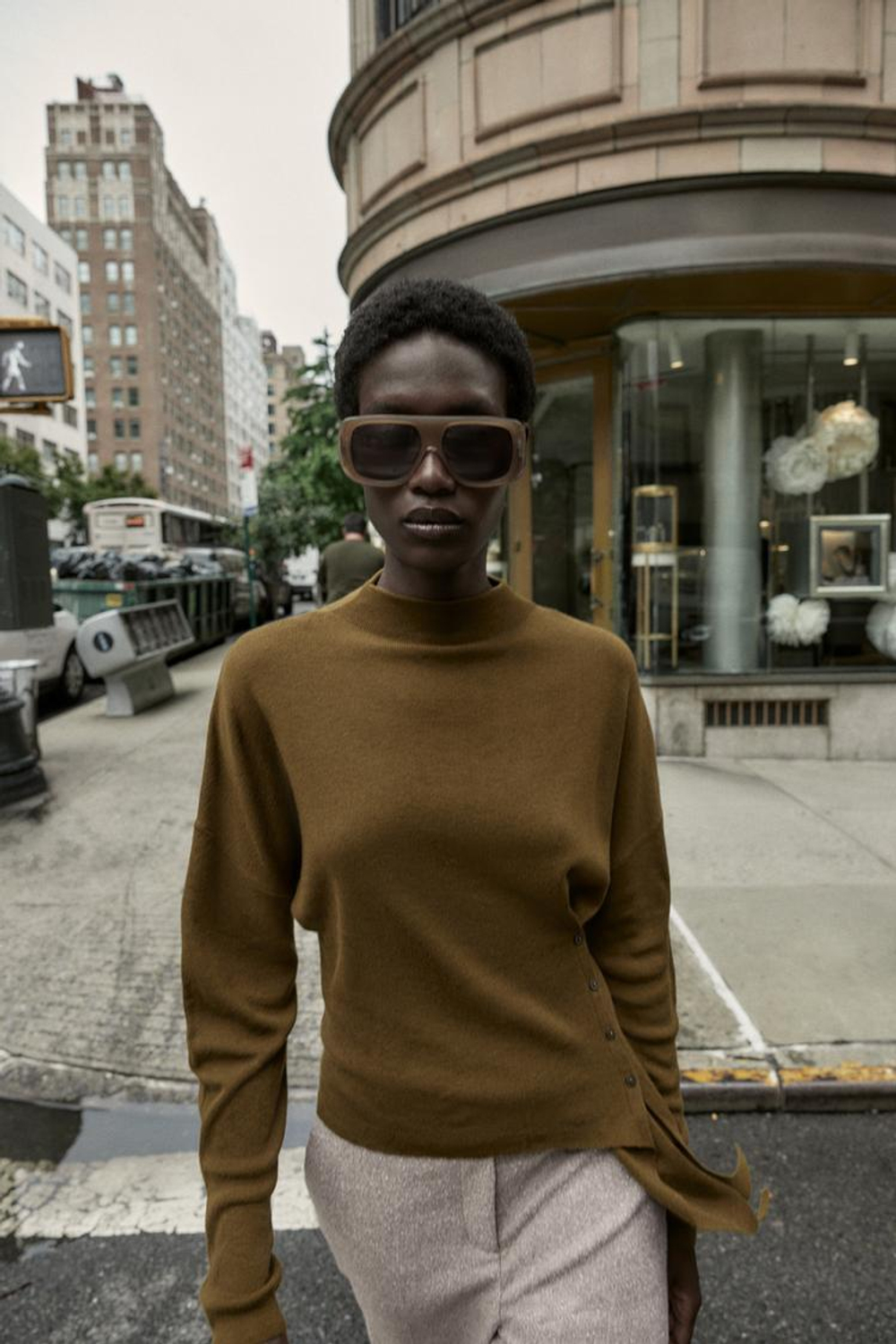 ZARA АСИММЕТРИЧНЫЙ ТРИКОТАЖНЫЙ СВИТЕР, ХАКИ