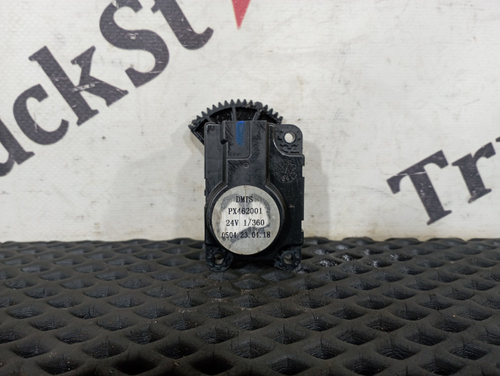 Моторчик заслонки печки