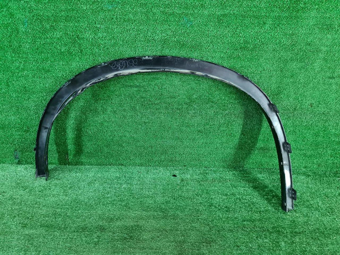 Расширитель передний правый BMW X5 F15 (2013-2018)