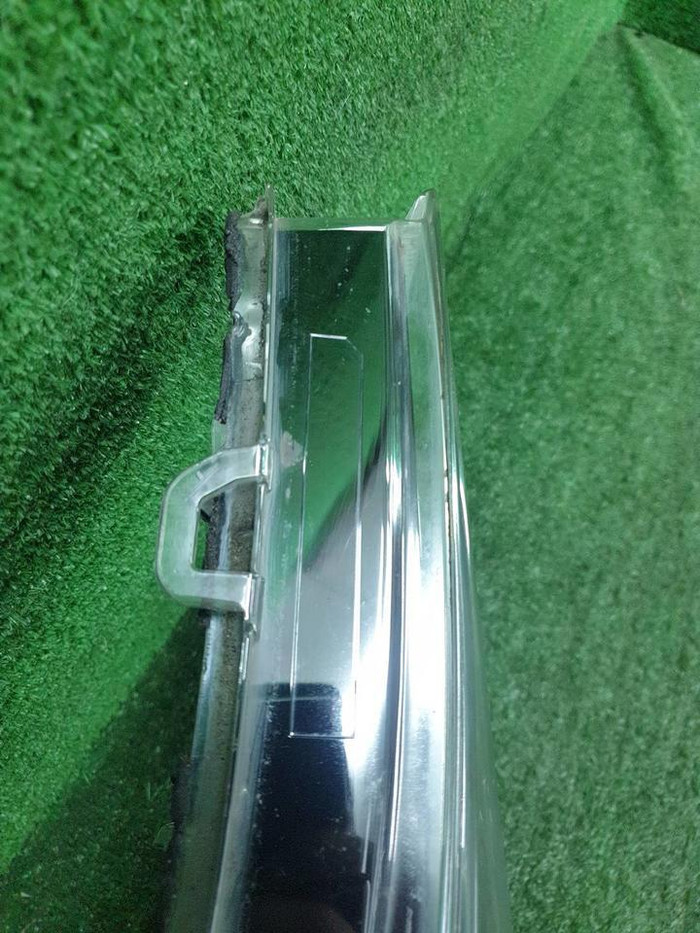 Стекло фары правое Toyota Prius 4 XW50 (2015-2018)