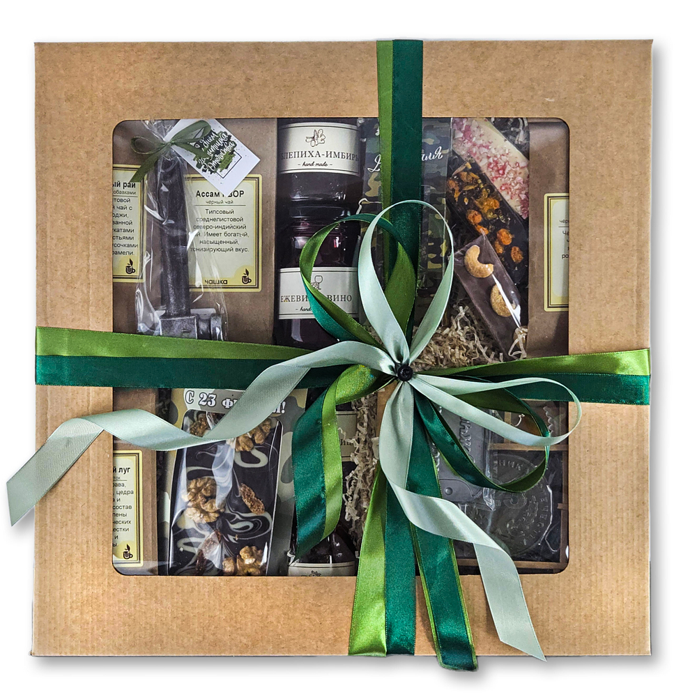 Большая подарочная коробка защитнику