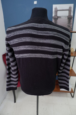 Свитер Loki в полоску 48 размер