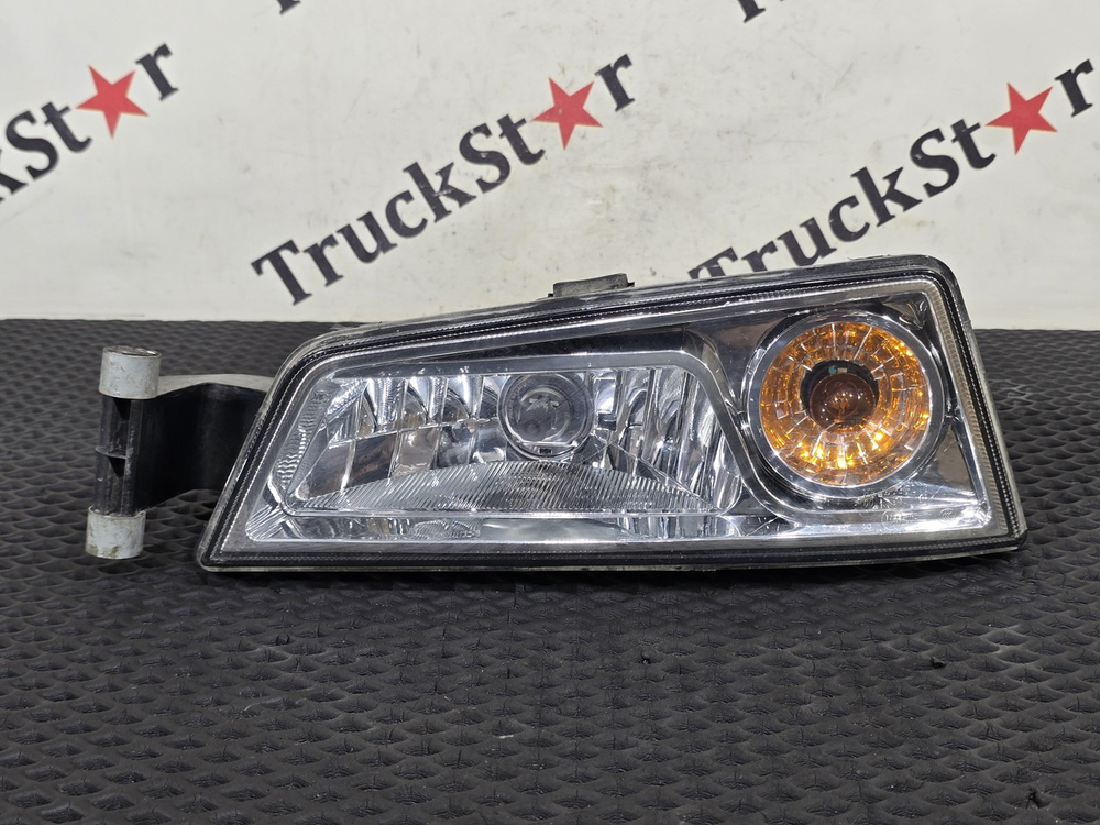 Фара противотуманная левая 2023г