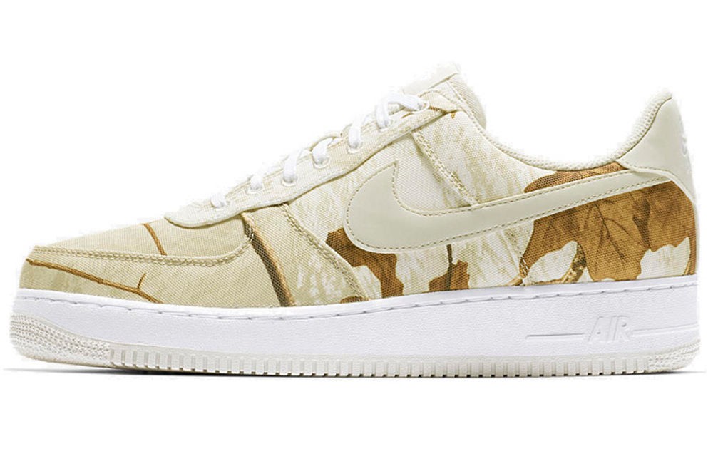 Nike Air Force 1 Realtree Hyper Sneakers