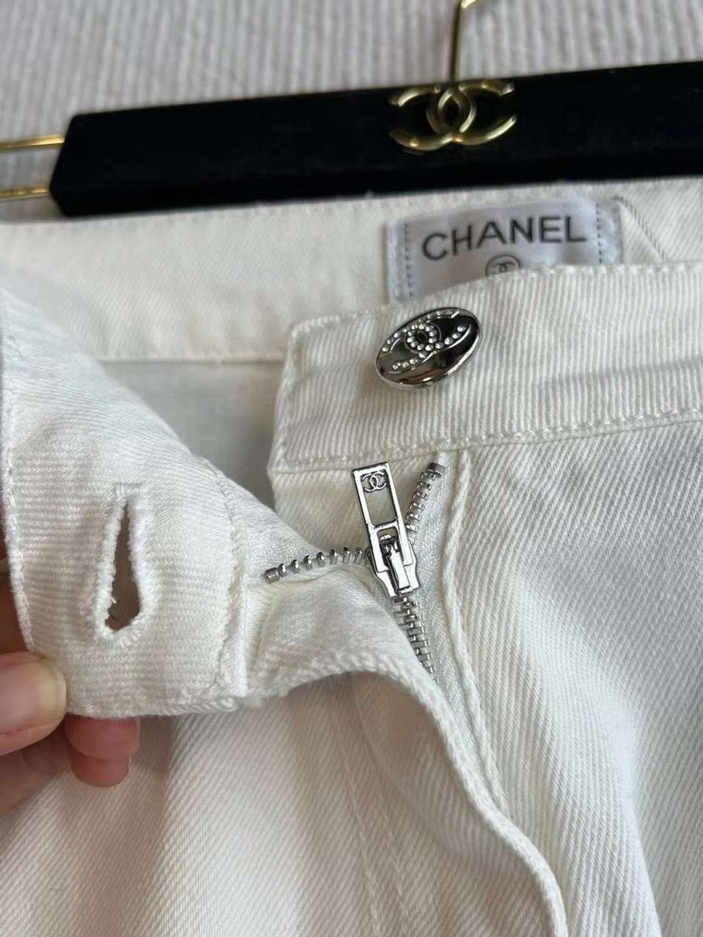 Джинсы Chanel