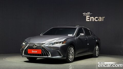 Lexus ES300h 7 Generation Executive (02.2024)