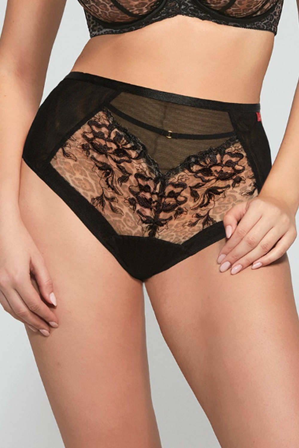 SIMONE Stringhighwaist Трусы высокие стринги KRIS LINE