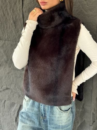Темно-коричневая манишка из эко-меха