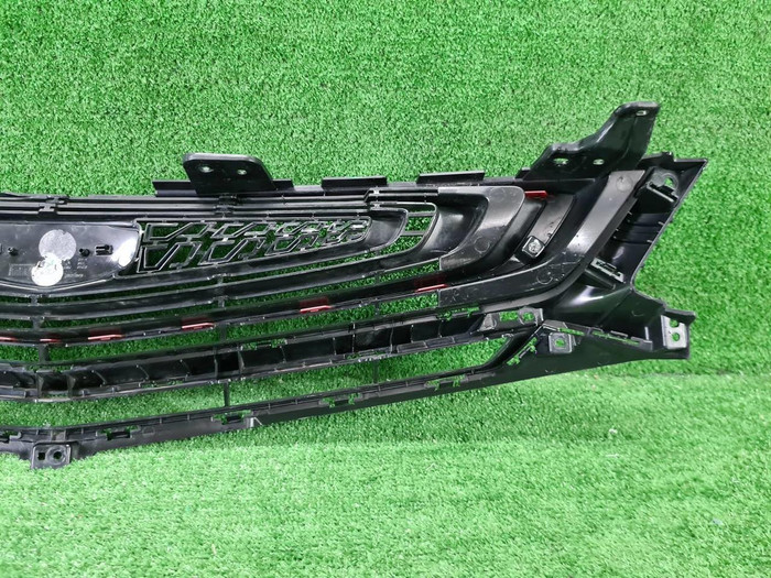 Решетка радиатора Geely Coolray (2019-2023)