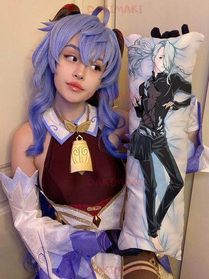 Мини дакимакура Виктор Никифоров из Юри на льду арт. M0261, 60х20 см