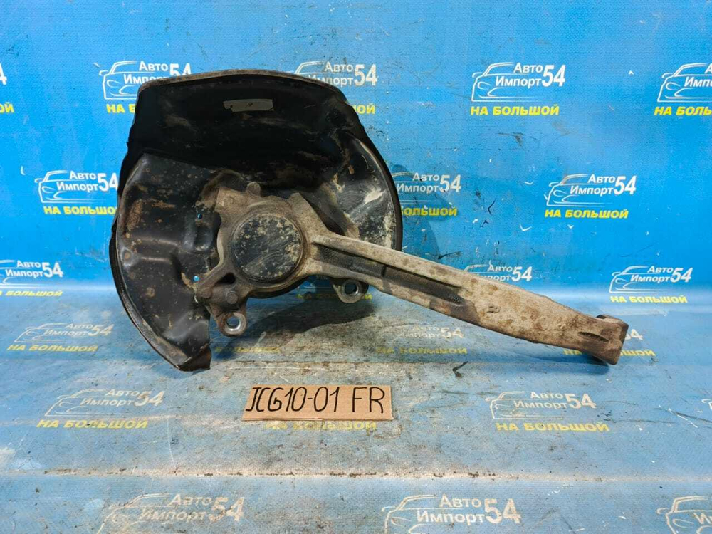 Ступица передняя правая TOYOTA BREVIS 2002