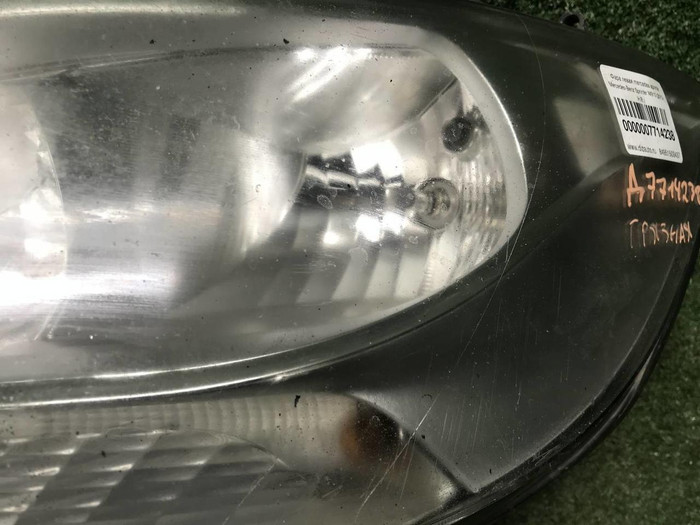 Фара левая Mercedes Sprinter W910 (19-нв) галоген