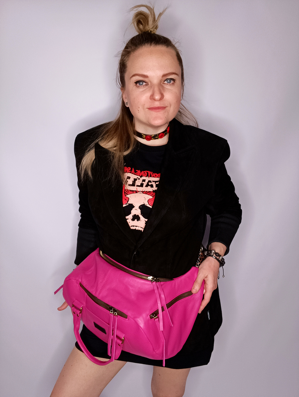 Сумка на пояс большая розовая.