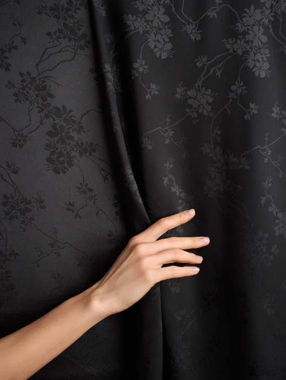 Ткань шелк Армани Жаккард, арт. 1870/2, дизайн "цветы на ветке", черный