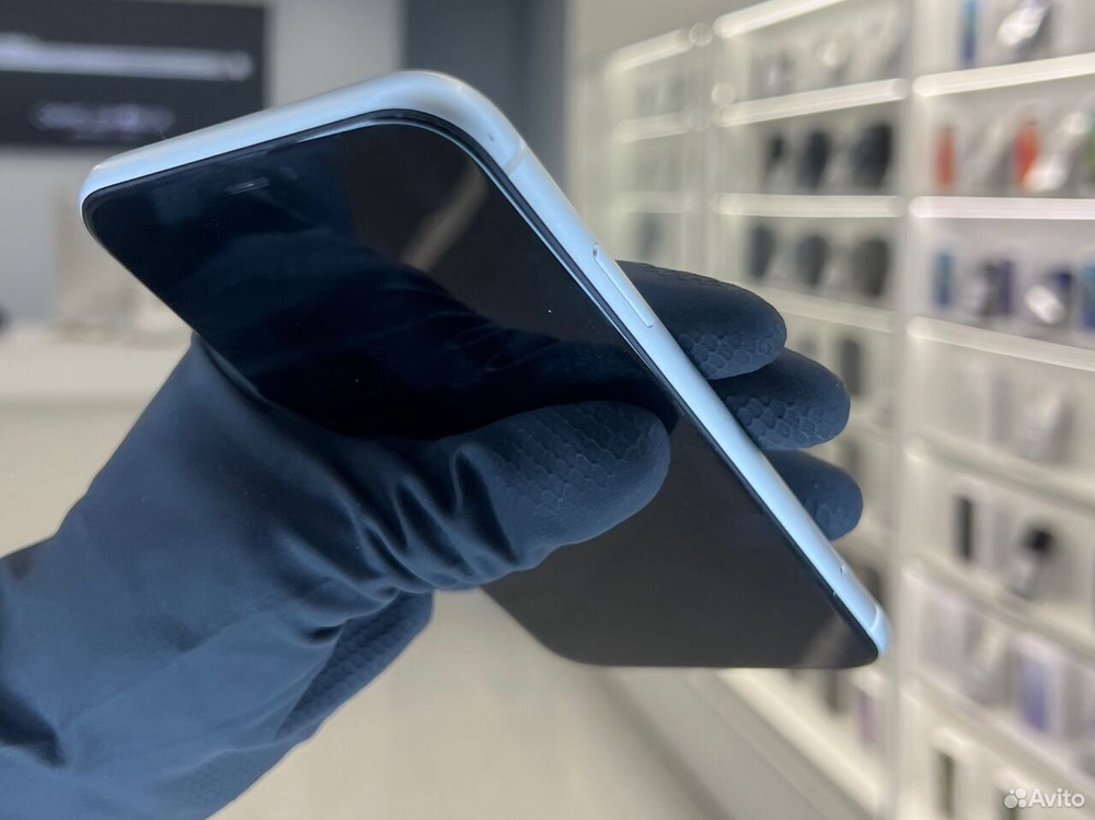 iPhone 11 256 ГБ б/у