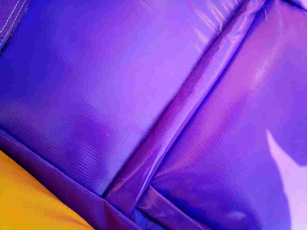 Детский надувной батут "Любимый клоун" желто-фиолетовый