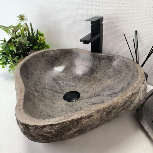 Раковина из речного камня RS-63435 (49*47*16) 0123