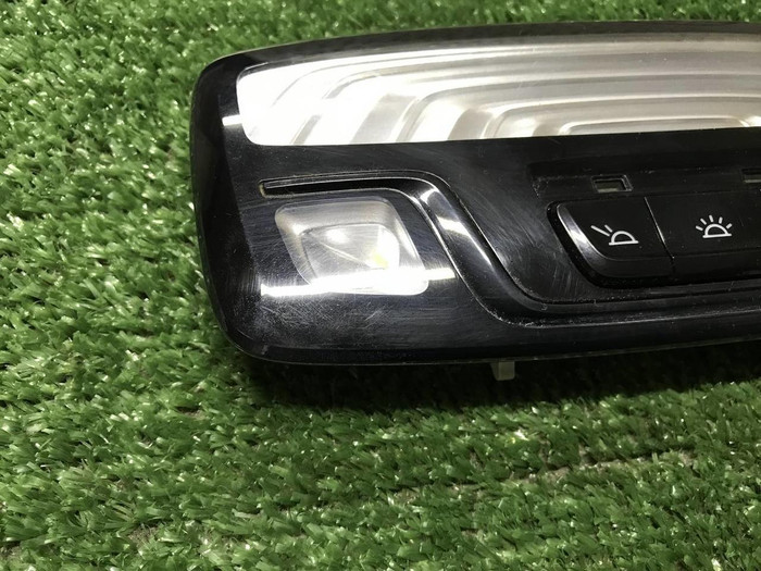 Плафон салона BMW 5er G30 (2017-2023)