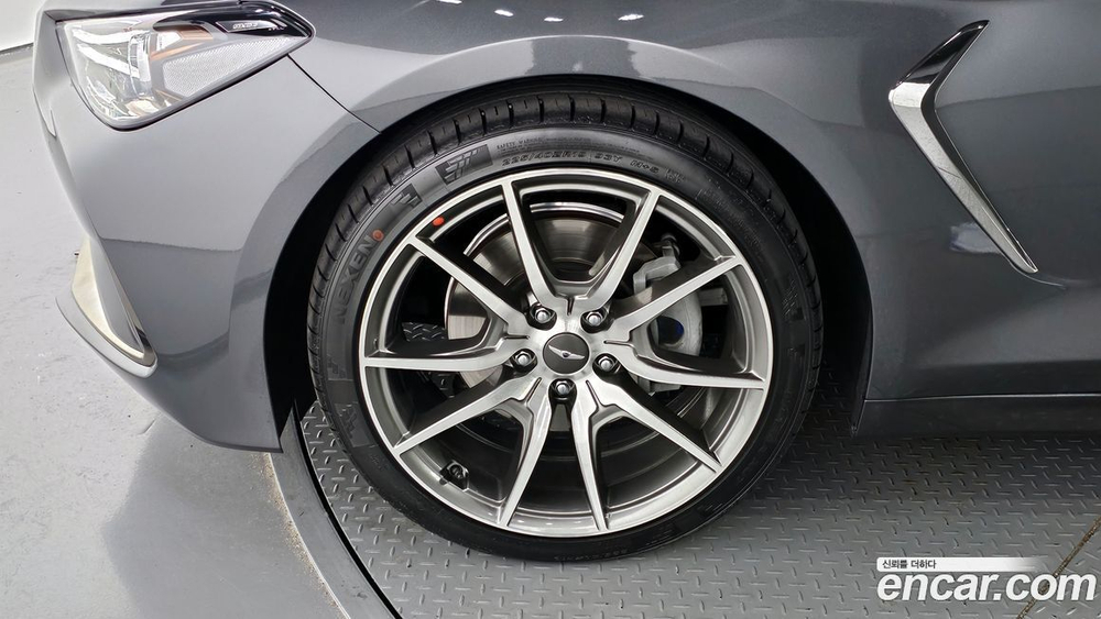 Genesis G70 2.2D (10.2019)