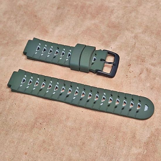 Ремешок для Garmin Forerunner 735XT / 220 / 230 / 235 / 620 / 630 силиконовый двухцветный (Хаки / Серый)