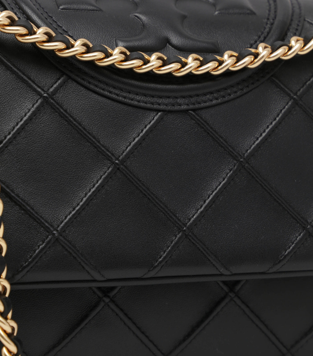 кожаная сумка через плечо fleming soft convertible TORY BURCH - черный(137301)