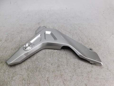 Пластик боковой правый Honda NC750X RH09 83531-MKW-D0