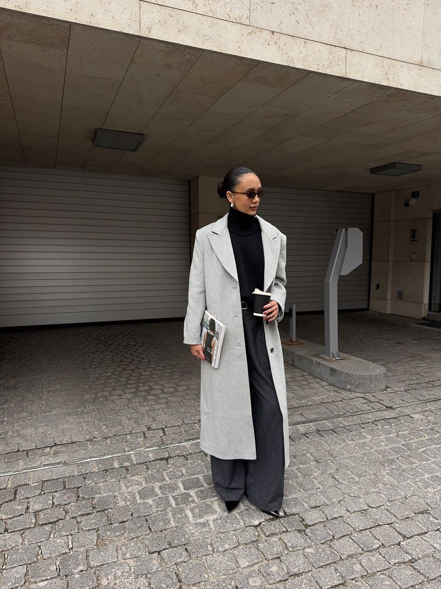 Пальто из смесовой шерсти однобортное серое