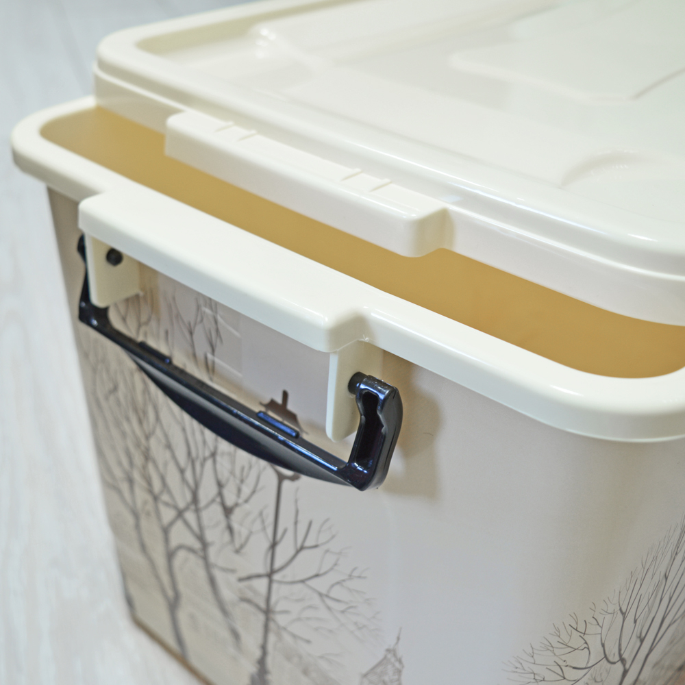 Контейнер 35л "Уличное кафе" слоновая кость